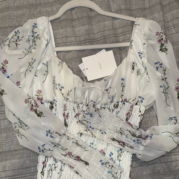 70°F/21°C brand bought from Saks NWT - Picture 3 of 4